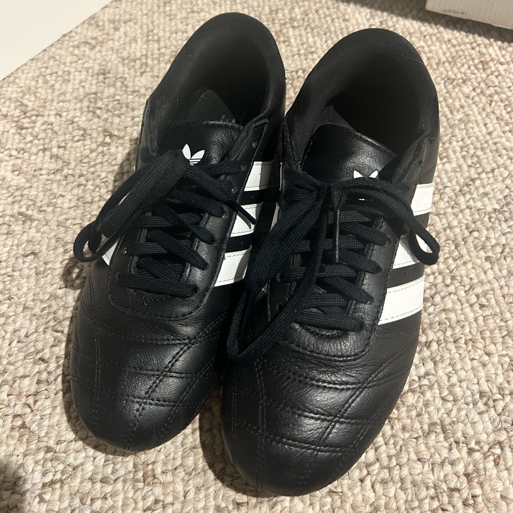 Adidas Samba Style Black/White Women’s Sneaker - Picture 3 of 8